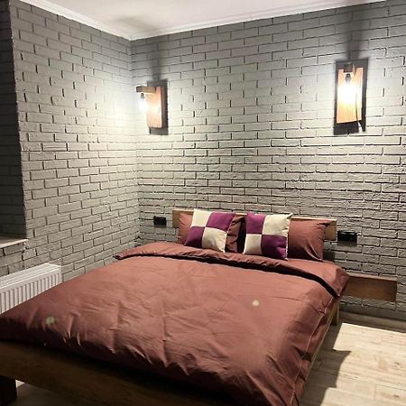 Apartamento Luxury Live Kamianets-Podilskyi Exterior foto