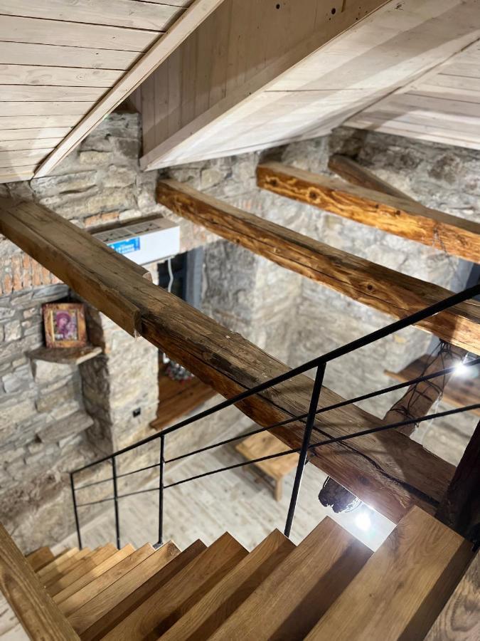 Apartamento Luxury Live Kamianets-Podilskyi Exterior foto