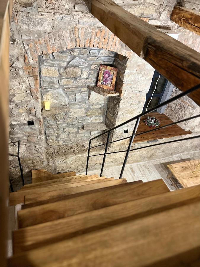 Apartamento Luxury Live Kamianets-Podilskyi Exterior foto