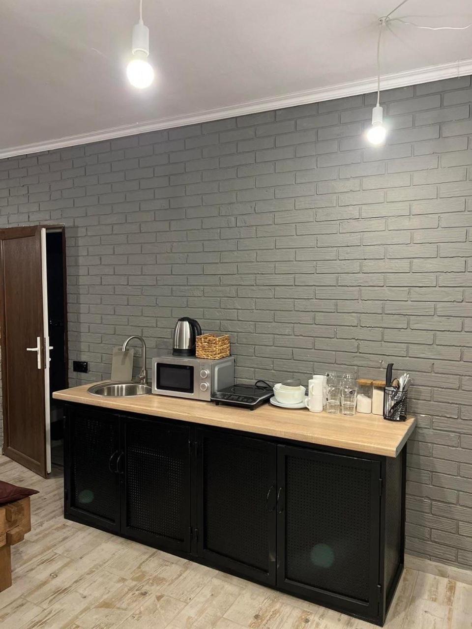 Apartamento Luxury Live Kamianets-Podilskyi Exterior foto