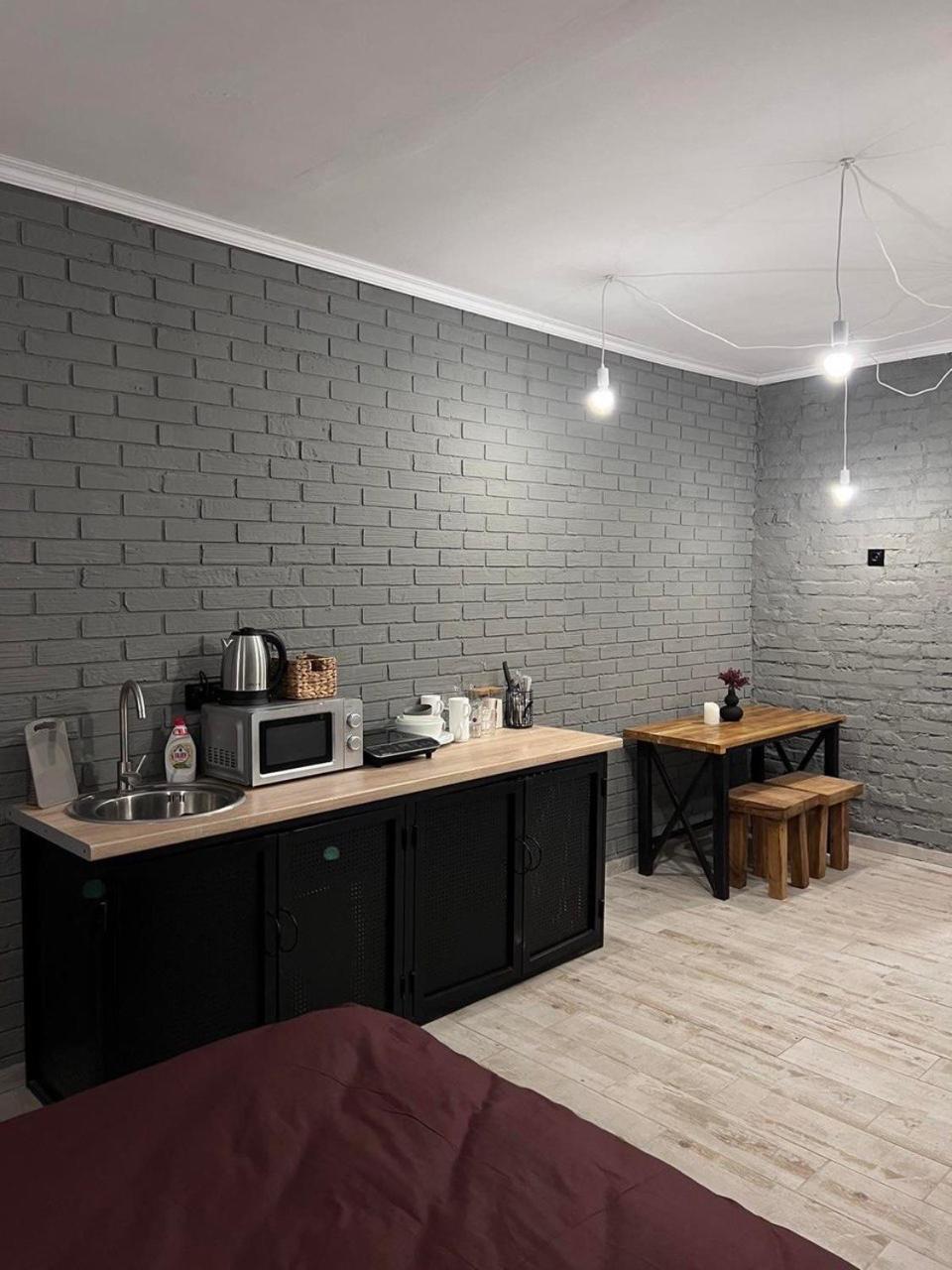 Apartamento Luxury Live Kamianets-Podilskyi Exterior foto
